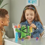 Kép 2/2 - Kisfiú és kslány játszik a Numberblocks Blockzee mérleggel